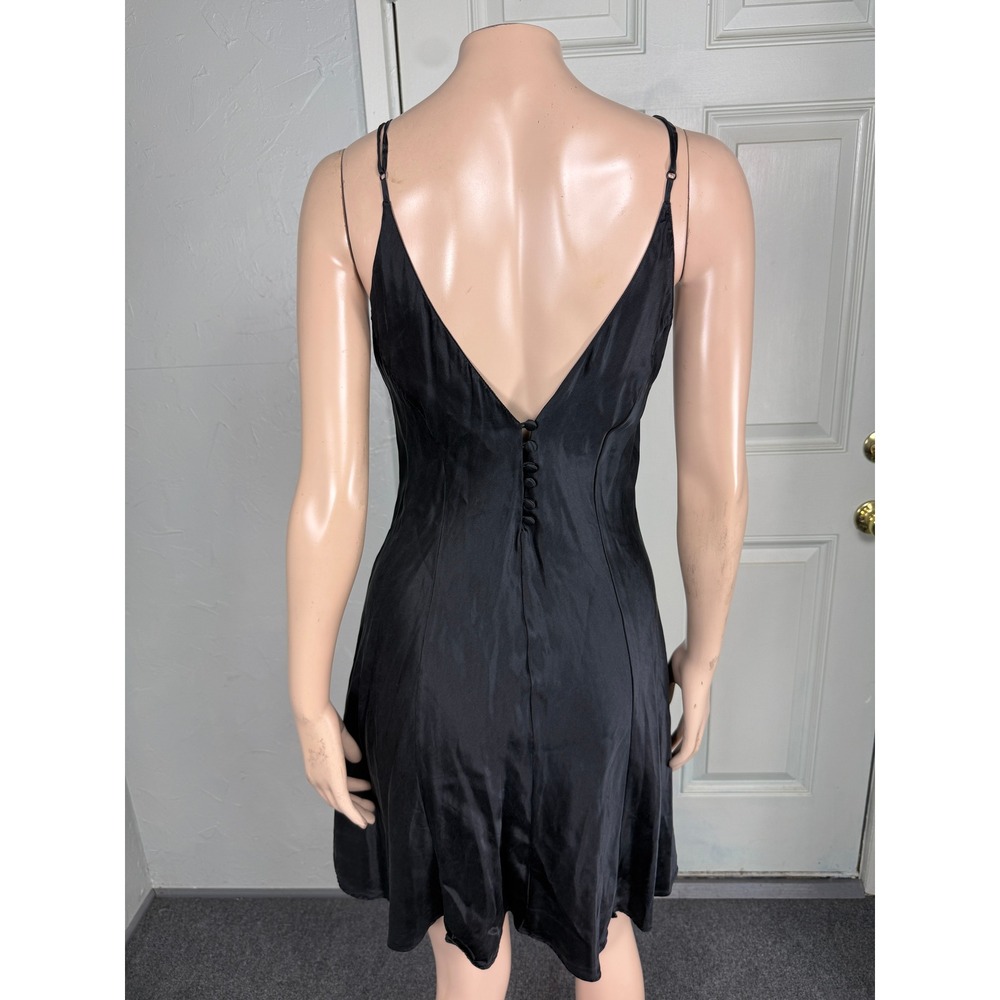 Vintage 80s 90s Y2K Victorias secret Lingerie dress 6 100% Silk Button back NN17
